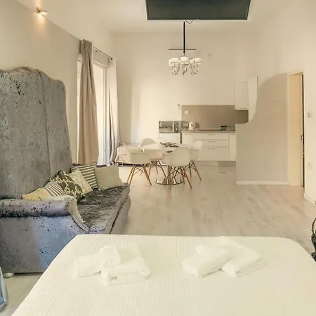 Iprime Guest house *